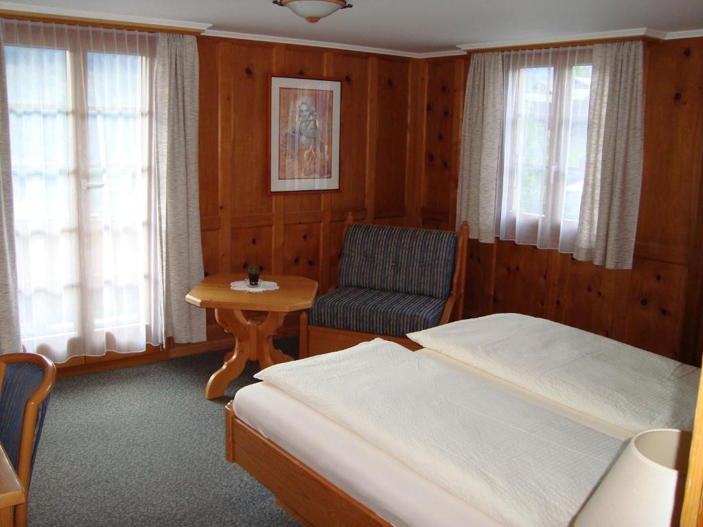 Hotel Restaurant Alpenblick Ernen Szoba fotó