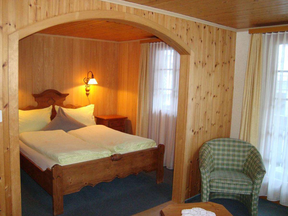 Hotel Restaurant Alpenblick Ernen Kültér fotó