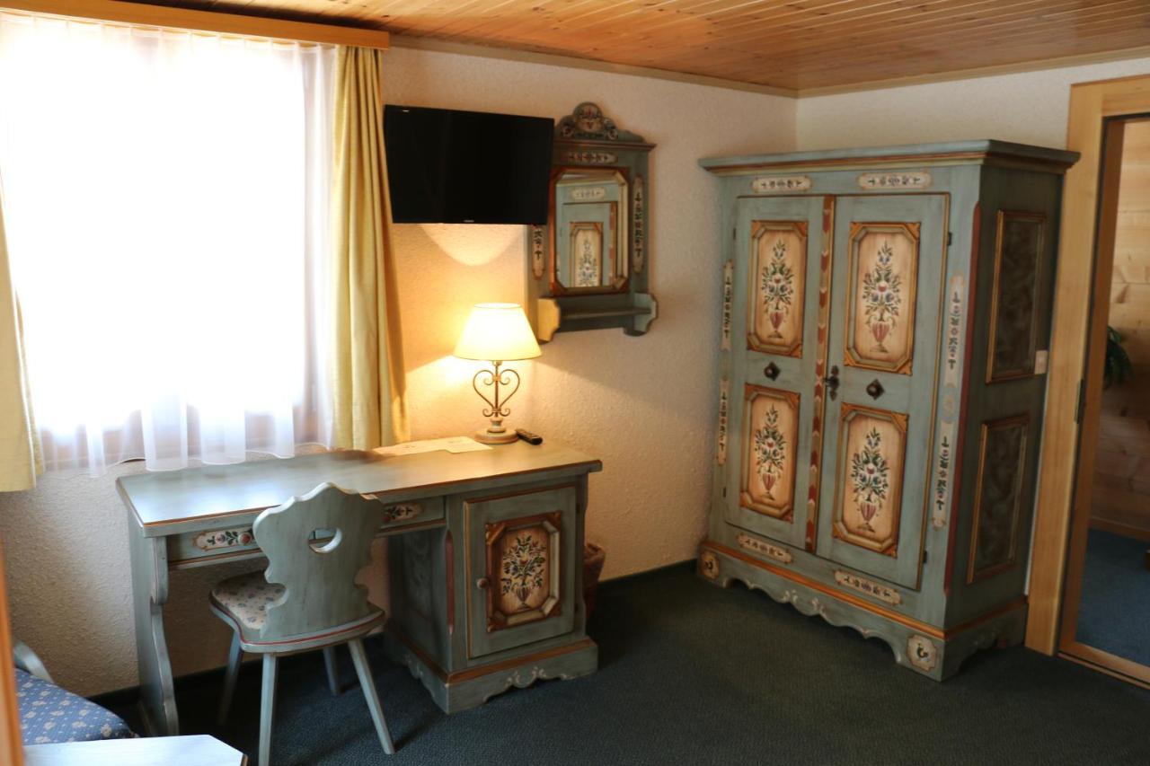 Hotel Restaurant Alpenblick Ernen Kültér fotó